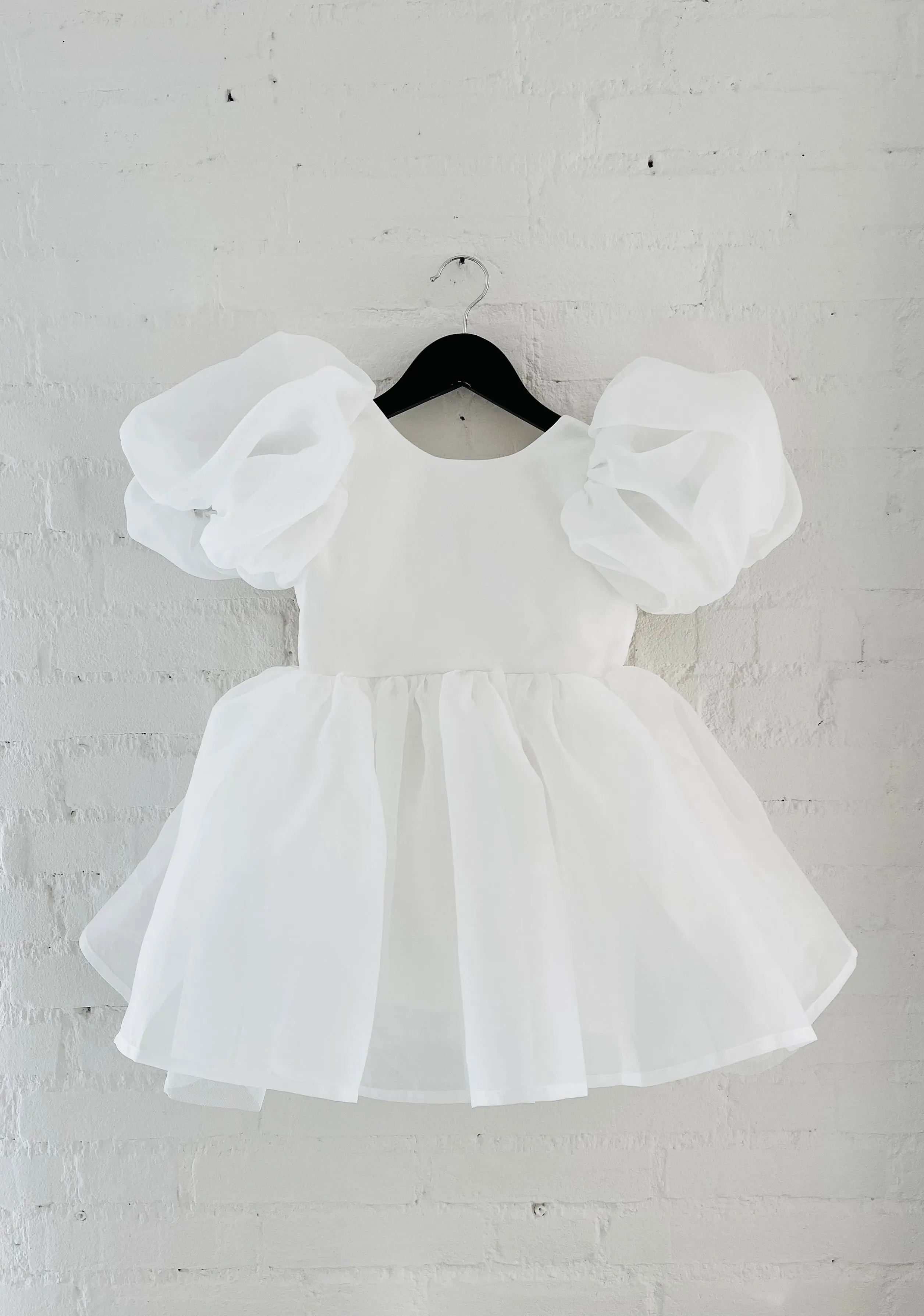 DOLLY WORLD V-BACK PUFF SLEEVE ORGANZA TUTU DRESS white