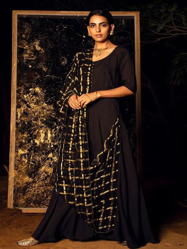 Gamyaa - Black Dress With Attached Dupatta