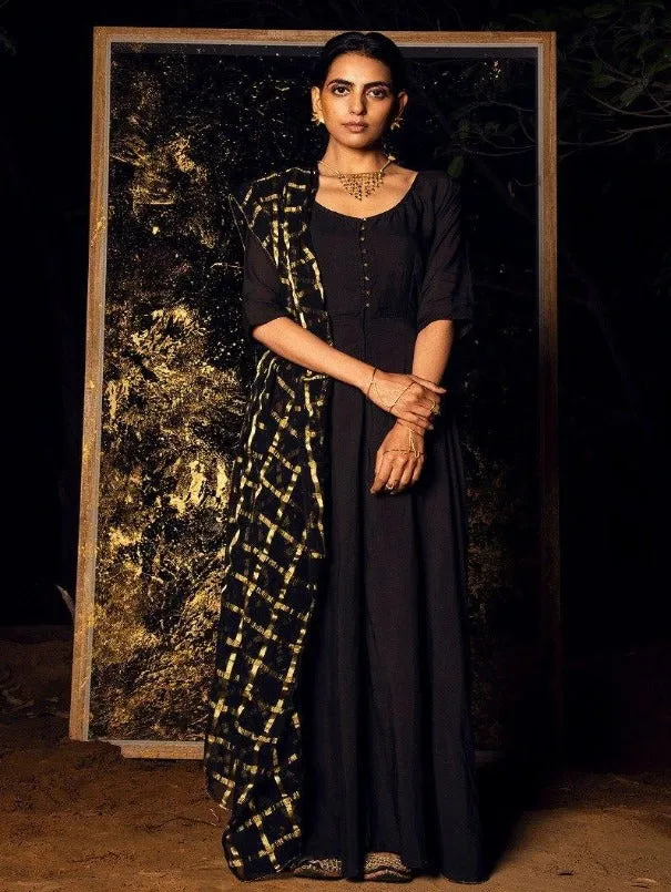 Gamyaa - Black Dress With Attached Dupatta