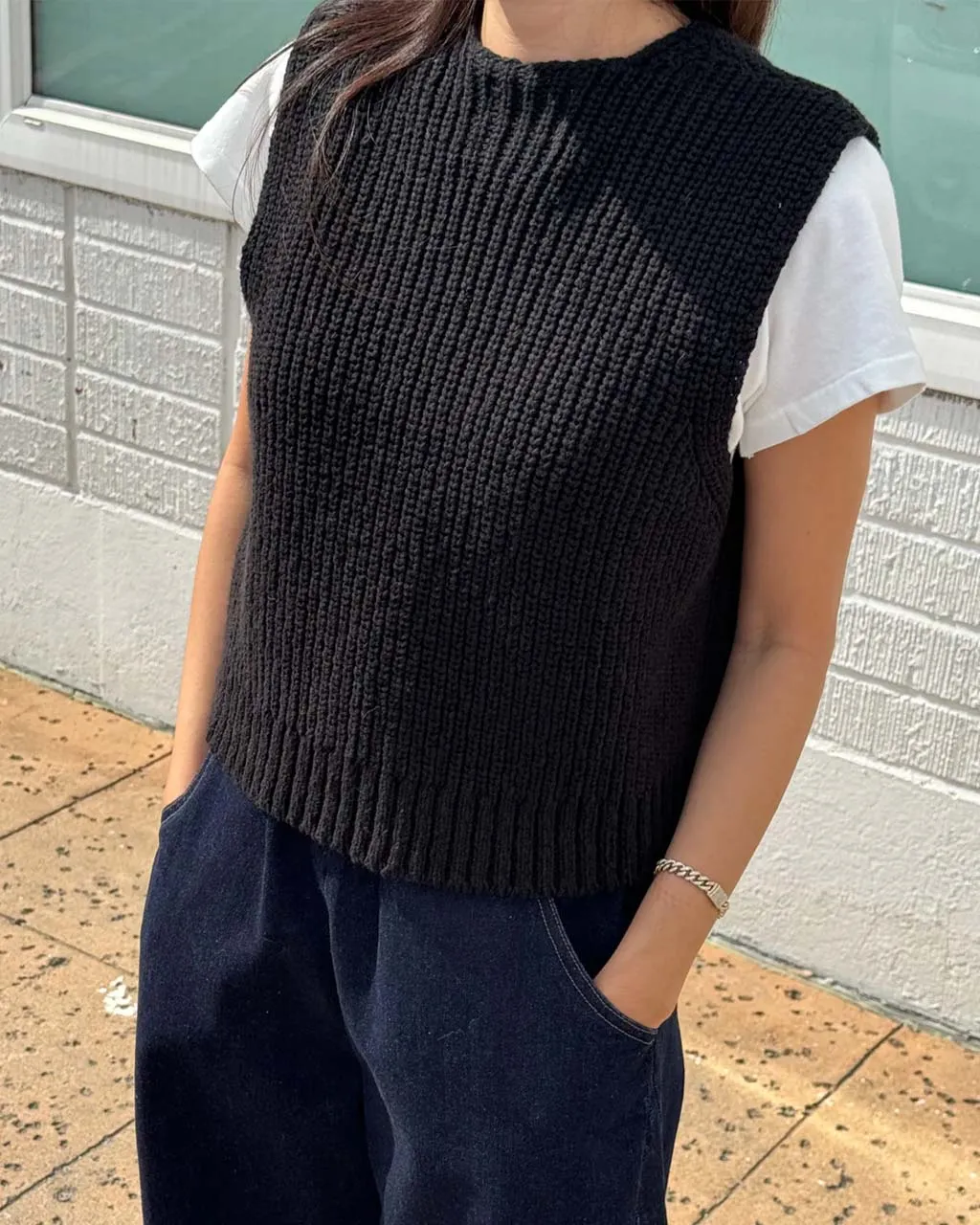 Granny Cotton Sweater Vest - Black