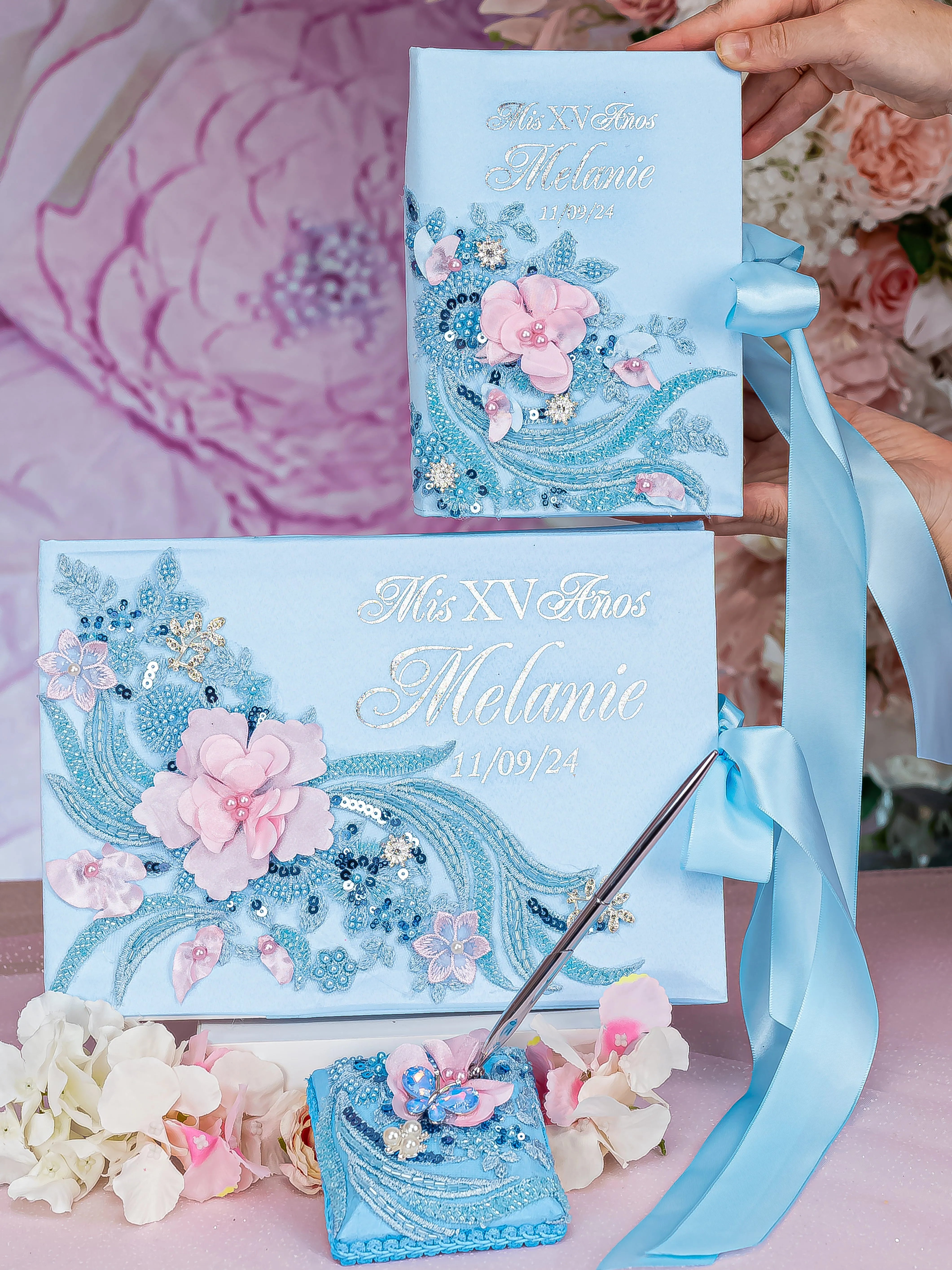 Light Blue with Pink Quinceanera Biblia (English version)