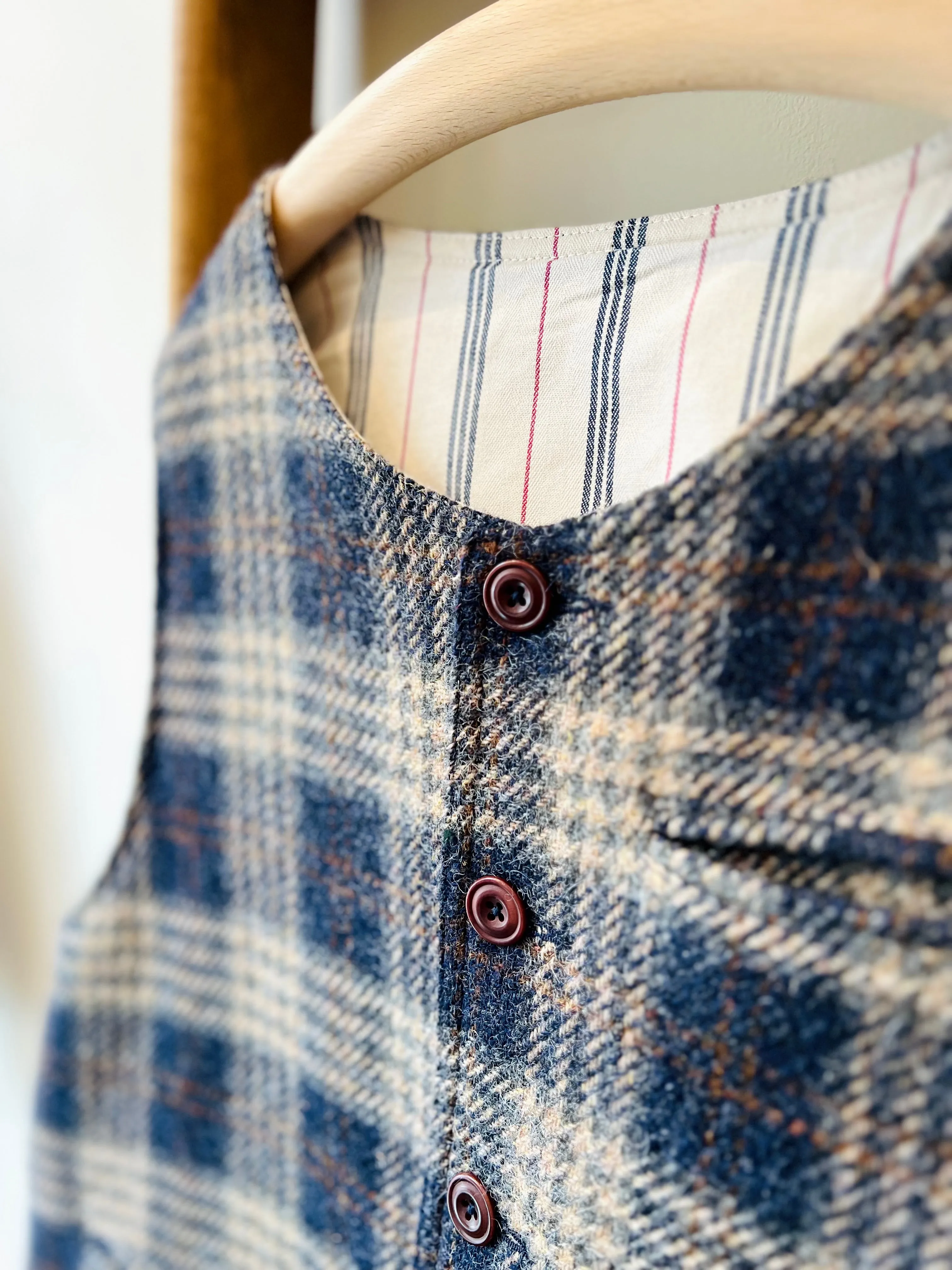 Tweed Reversible Vest / Navy Check